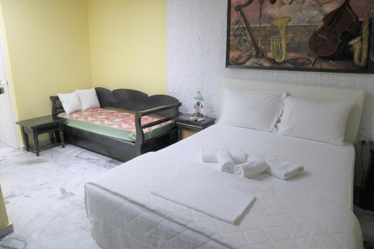 Anna'S Place Rooms Ираклия Экстерьер фото